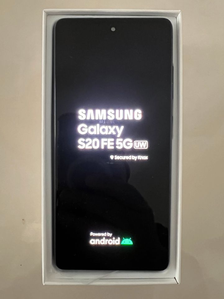 Samsung S20 FE 5G in Duisburg