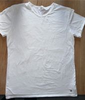 Tommy Hilfiger T-Shirt Set weiß 2 Stück Nordrhein-Westfalen - Lippstadt Vorschau