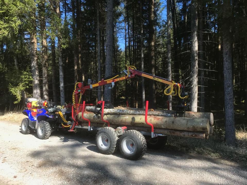 Rückewagen Kranman T1750 Radantrieb Quad 4,40M Kran Eigenantrieb in Brockscheid