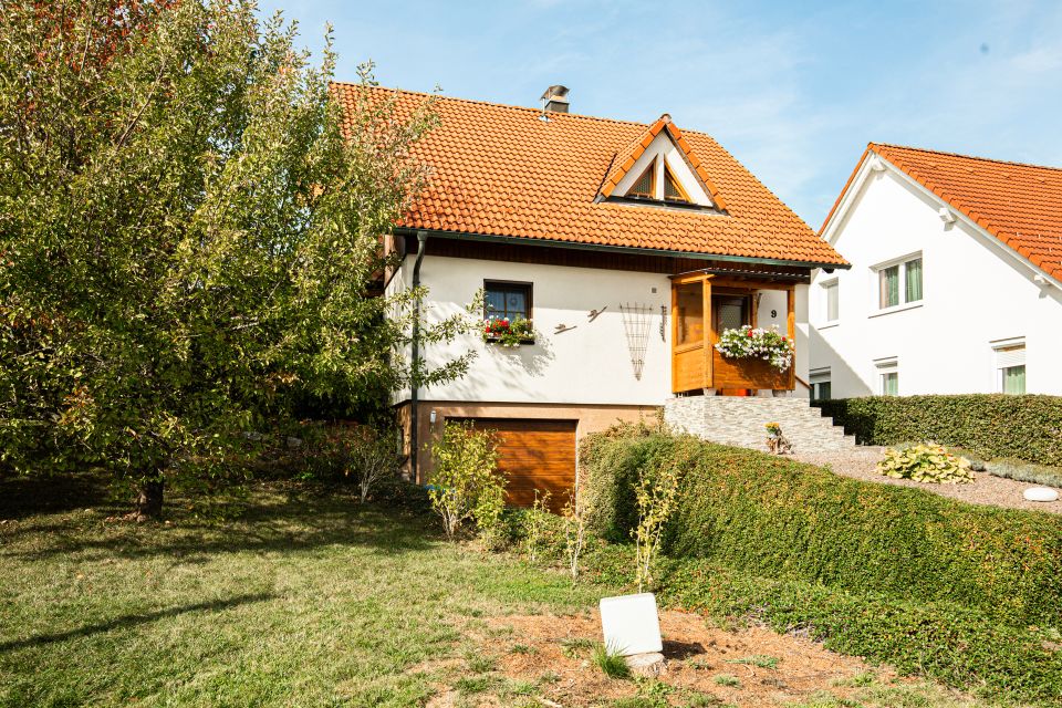 Charmantes Einfamilienhaus für Naturliebhaber zu verkaufen | mit Garage und Carport in Ühlingen-Birkendorf
