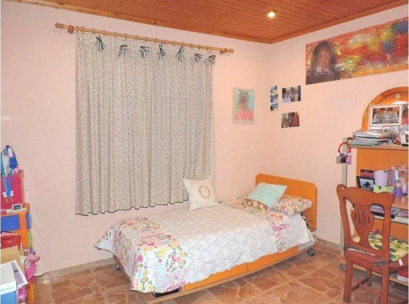 Landhaus in Crevillente / Alicante mit 4 Schlafzimmern, Pool, Garage und Tennisplatz, nur 30 Minuten vom Strand, Costa Blanca / Spanien in Oyten