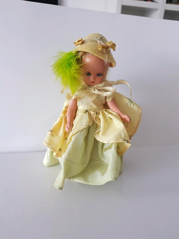 Vintage Puppe Dolls 1960 Jahren original in Esslingen