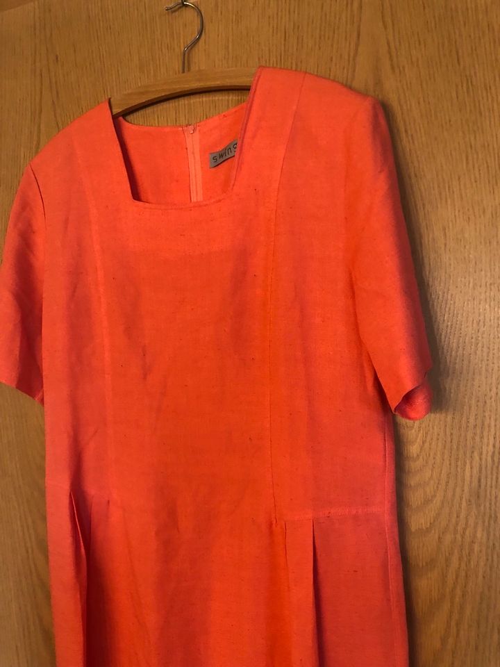 Damen orange Sommerkleid in Bochum