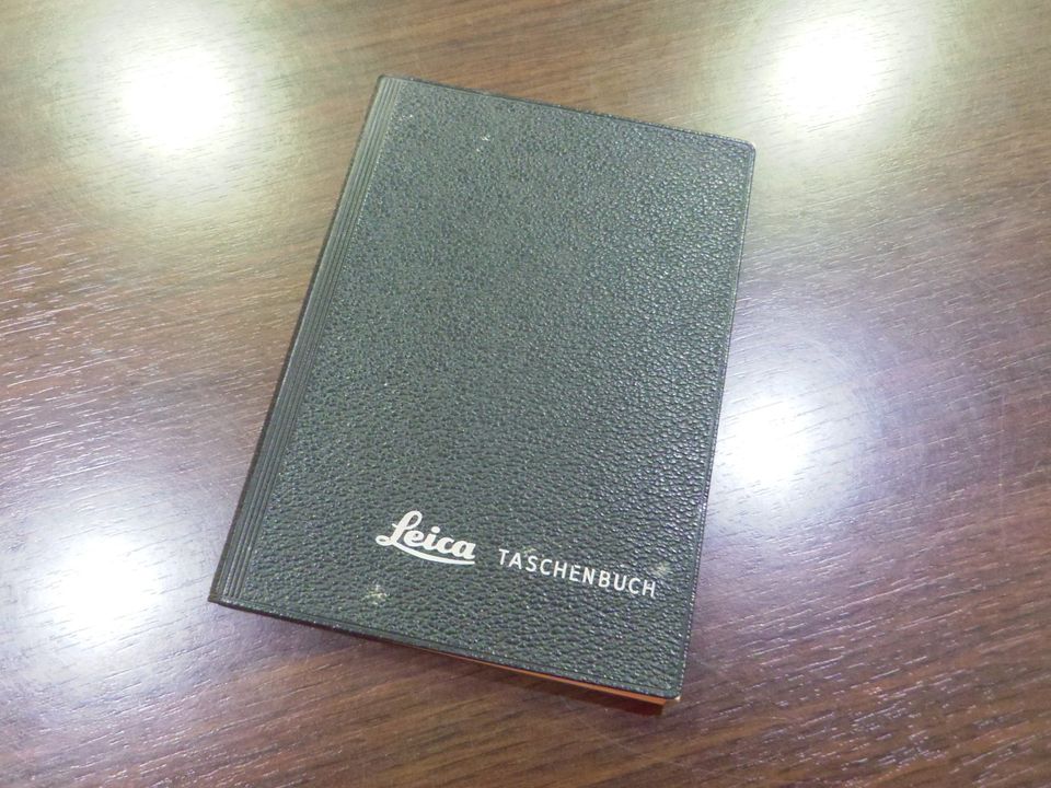 Leica Taschenbuch in Forchtenberg