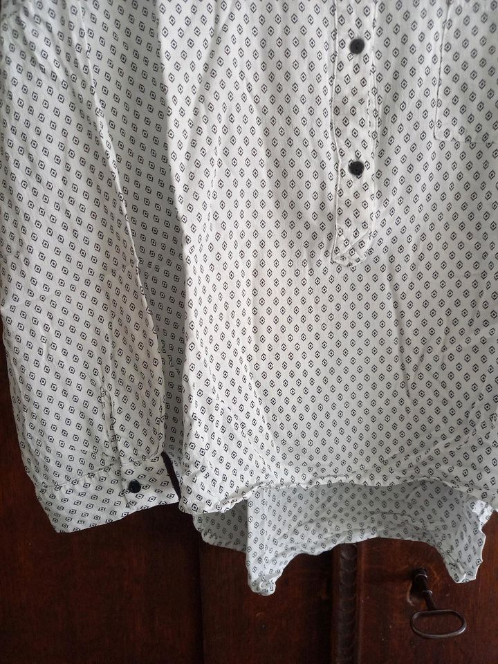 Zara Woman Weiße Bluse Oberteil Shirt M in Aichwald