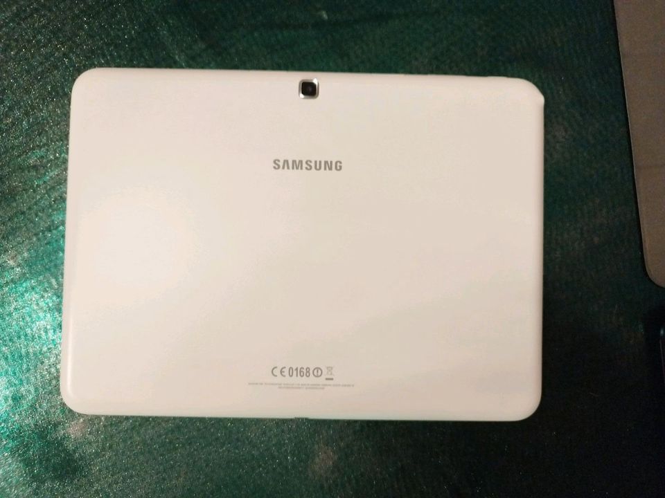 Samsung Galaxy Tab 4 10.1 (SM-T530) 16 GB in Pettendorf