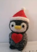 Pinguin Filzwolle  Deko Geschenkt Weihnachten Handarbeit Winter Kreis Pinneberg - Uetersen Vorschau