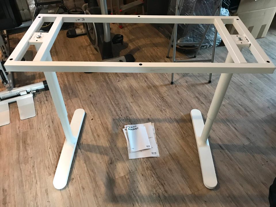 Untergestell für Tischplatte Ikea Bekant 120x80 in Wadgassen