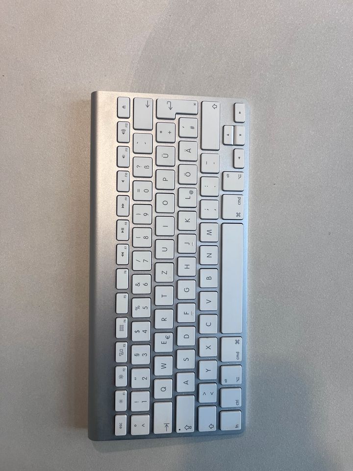 Apple Tastatur - wie neu in München