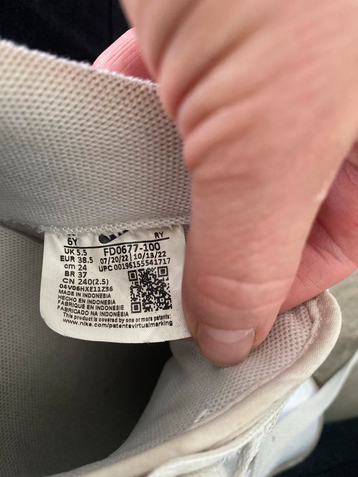 Nike Air force 1 weiß türkis gr 38,5 in Rhede