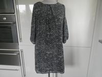 H&M Hängerchen Kleid edel schwarz/weiß Druck Gr. 38 Business Bayern - Mitterteich Vorschau