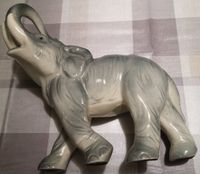 Schöner Porzellan Elefant Grauer Alter Porzellanelefant 25cm hoch Sachsen - Göda Vorschau