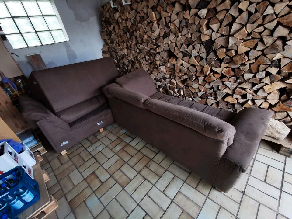Kino - Couch 3 teilig Velours zu verschenken NUR ABHOLUNG ‼️‼️‼️ in Bad Zwesten