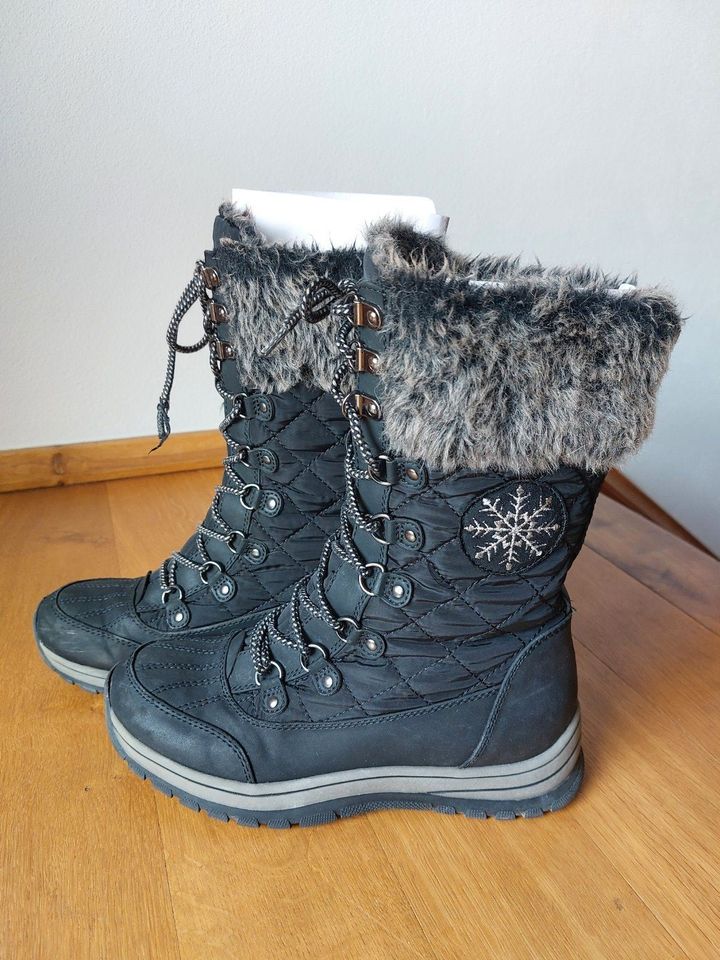 Cortina Schneeboots Stiefel Gr. 38 in Oelsen