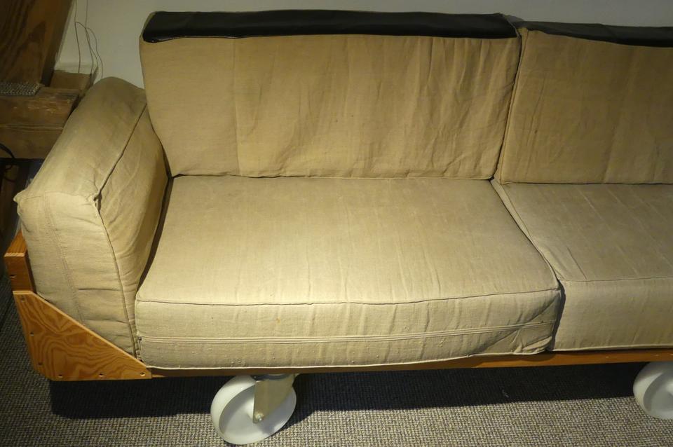 4x Schwerlastrollen mit Sofa Couch 200cm, auf 37mm Quer Sperrholz in Kiel
