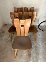 Fünf alte Stühle aus Holz -zu verschenken- Baden-Württemberg - Kernen im Remstal Vorschau