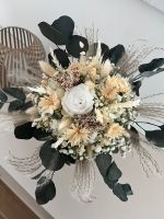 Trockenblumen mit Infinity Rose und Eucalyptus Baden-Württemberg - Herrenberg Vorschau