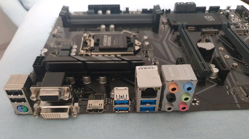 Gigabyte Mainboard B460 HD3 in Helmstedt