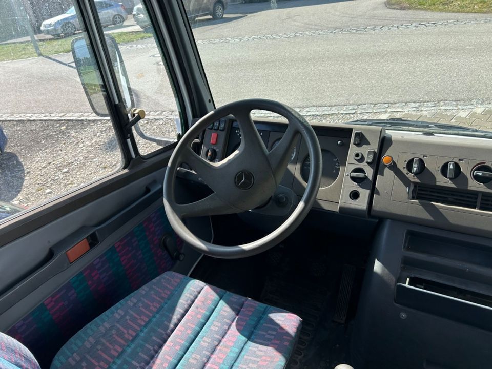 Mercedes-Benz 811 kipper in Eching