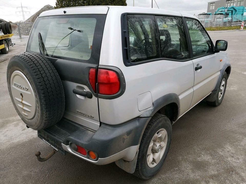 Stoßstange hinten - NISSAN Terrano 2 II R20 - Heck Stoßfänger in Lippstadt