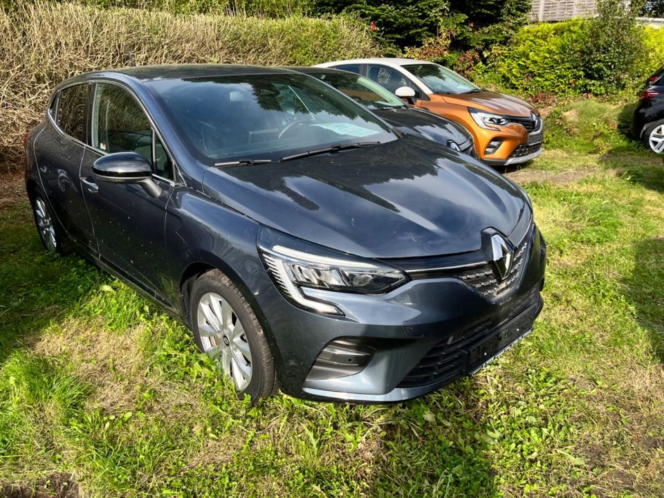 Renault Clio V Intens in Schafstedt