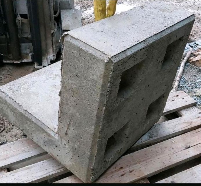 Beton L Steine 180x60x60 Beton Lego* Betonblock in Rennertshofen