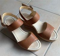 Sandalen echt Leder Gr. 4,5 Niedersachsen - Zeven Vorschau