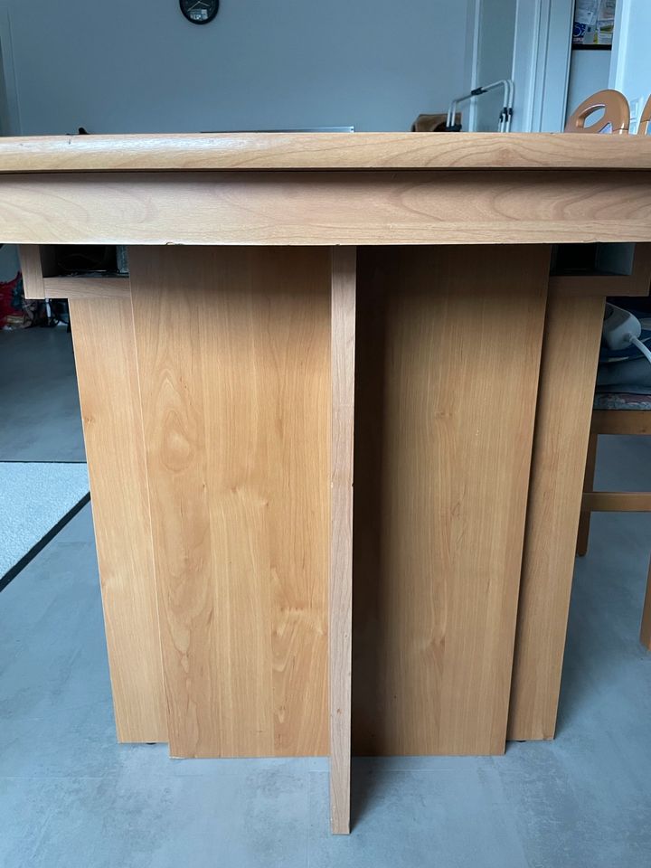 Esstisch Tisch aus Holz ausziehbar bis zu 12 Personen Holztisch in Remscheid