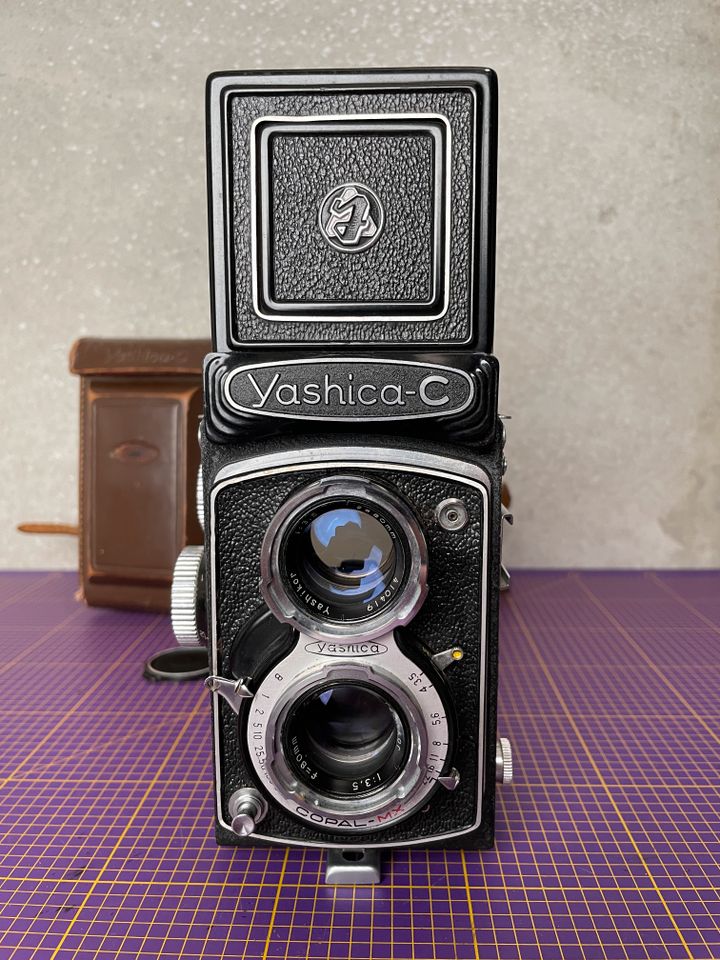 Yashica-C Twin Lens Reflex - Analoge TLR Kamera - Sehr Hübsch! in Leipzig