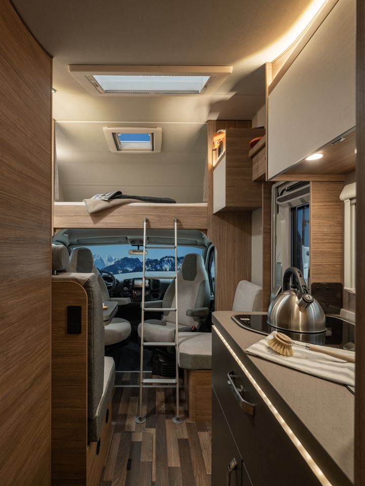 Wohnmobil mieten | Weinsberg CaraHome | Alkoven | bis 4 Personen in Frankfurt am Main