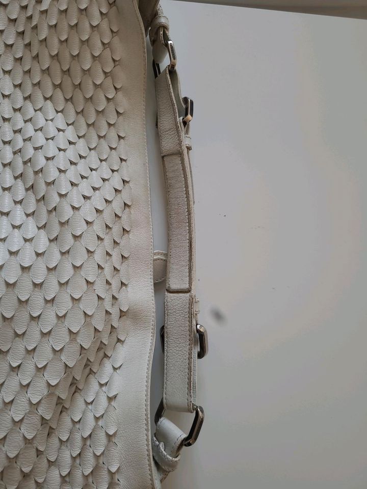 Burberry Tasche weiss original Leder in Berlin