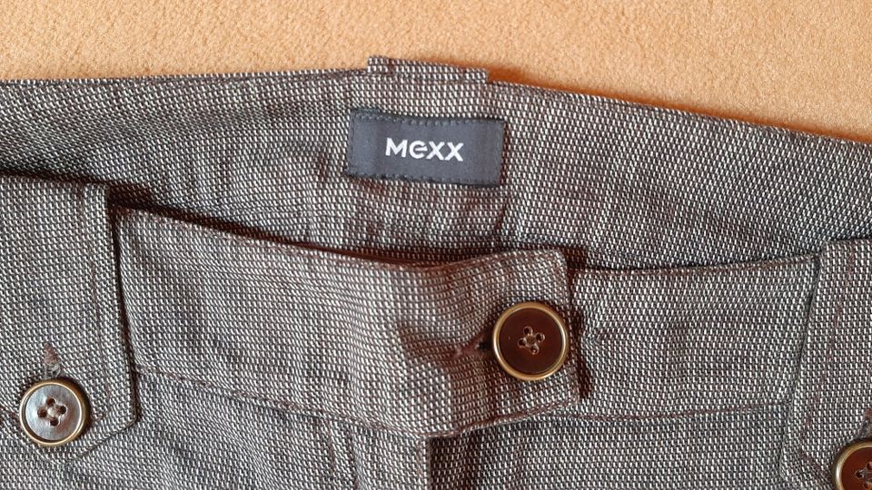 1 Paar Mexx-Hosen, und 1 Paar Blue Fire Cord-Jeans in Lüneburg