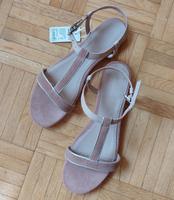 Riemensandalen Esprit Größe 38 Farbe dusty nude - neu Baden-Württemberg - Ettlingen Vorschau