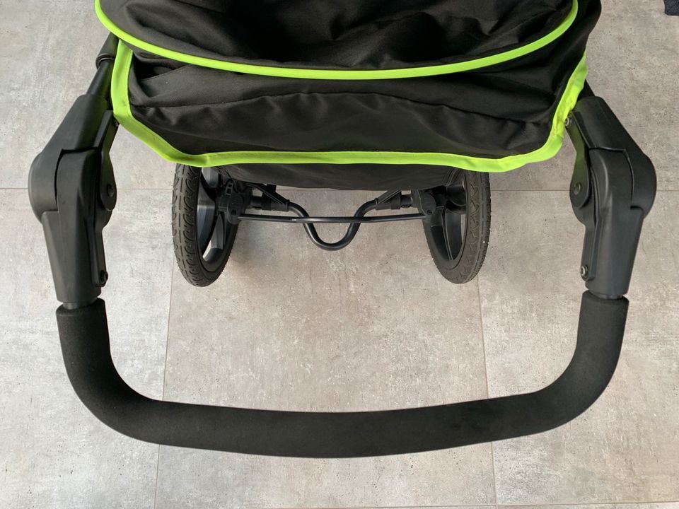 Hauck Dreirad-Kinderwagen Runner black/neon yellow in Essen