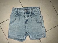 Top! Jeansshorts von Staccato Girl Frankfurt am Main - Kalbach Vorschau