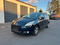 PEUGEOT 5008|7-SITZER 150 PS NAVI PDC Hessen - Rüsselsheim Vorschau