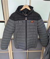 Ellesse Daunenjacke Jacke Herren Gr. S wie neu Essen-Borbeck - Essen-Vogelheim Vorschau