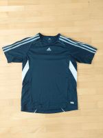 Adidas Sportshirt, Größe 146, Jungen Frankfurt am Main - Bergen-Enkheim Vorschau