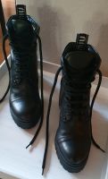 Miu Miu by Prada Boots Stiefel Gr. 38 schwarz echt Leder Nordrhein-Westfalen - Hiddenhausen Vorschau