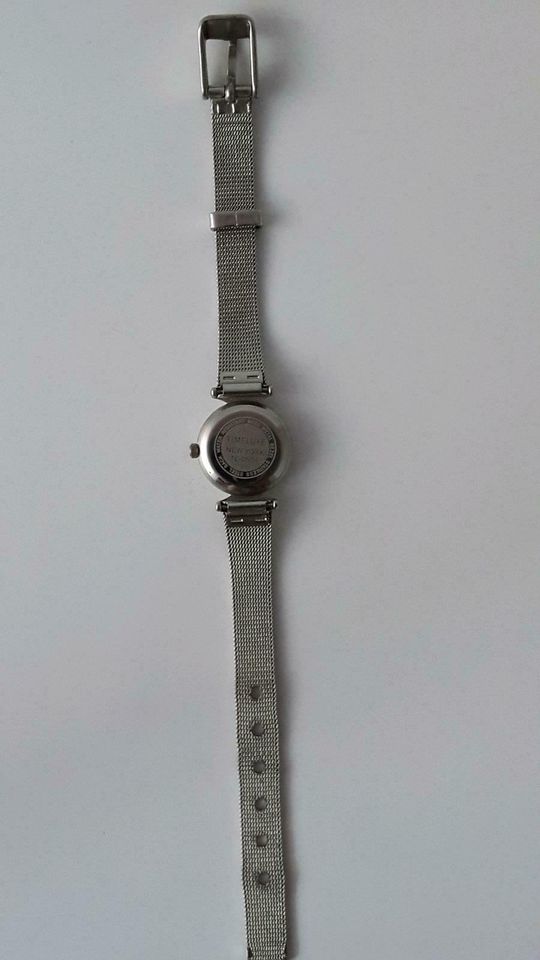 Damen Uhr von Firma Timelux Quarz in Farbe Silber. in Essen