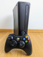 Xbox 360 Slim Konsole + Controller | 250 GB, gebraucht, schwarz Neuhausen-Nymphenburg - Neuhausen Vorschau