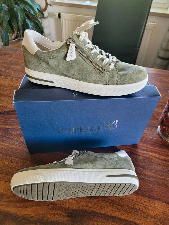 Topp olive Echtleder Markenschuhe!  Neu! in Salzweg