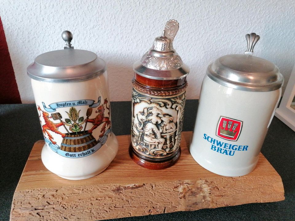 Bierkrug mit Zinndeckel in Helsa