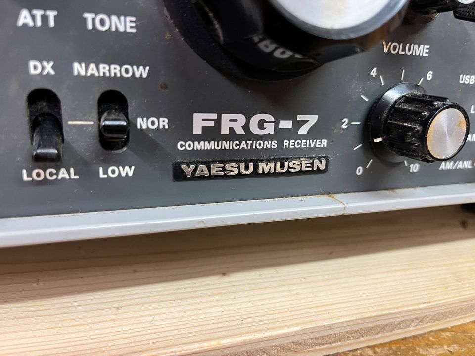 Kurwellenempfänger Yaesu musen FRG-7 in Sauerlach