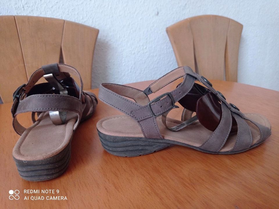 Gabor Damen Sandalen, Größe 39, Farbe braun.aus Leder in Wiesbaden