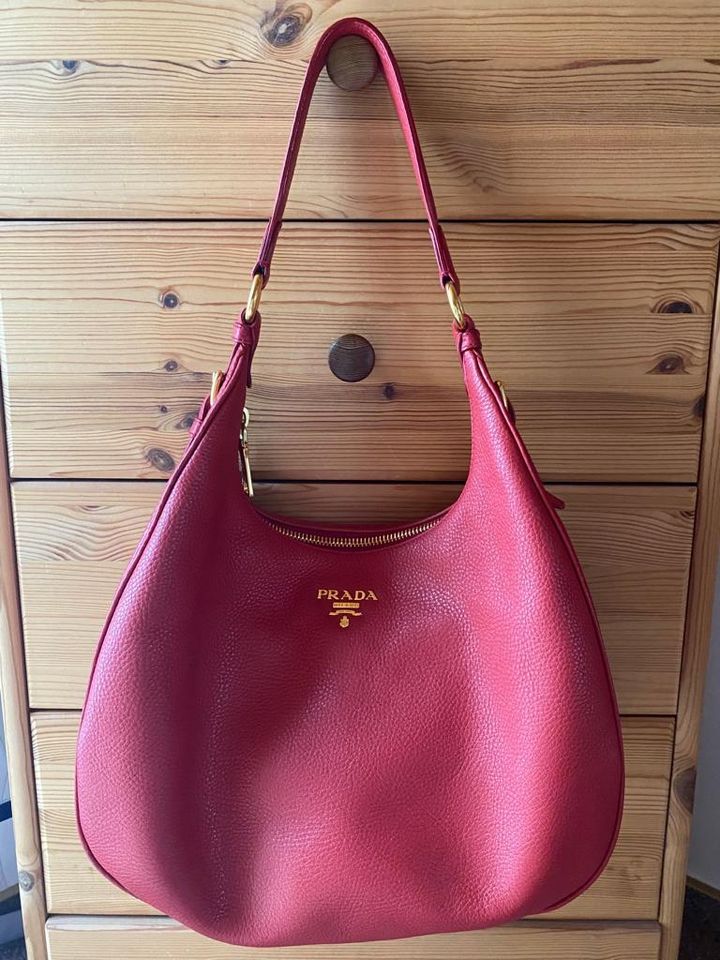 Original Prada Handtasche in Bielefeld