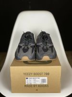 adidas YEEZY BOOST 700 utility black - neu - Größe 42 2/3 Düsseldorf - Heerdt Vorschau