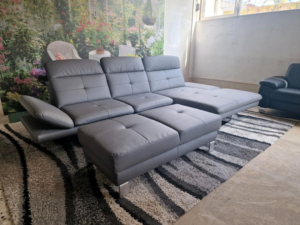 Exxpo sofa fashion Ecksofa mit Polsterhocker Dana N2309,  Kopfteilverstellung, Armlehnverstellung, Polyätherschaum-Polsterung,  Luxus-Kunstleder in grau. OTTO Polster bis zu -80% der Uvp bei Hagen. in  Nordrhein-Westfalen - Hagen | eBay Kleinanzeigen ist