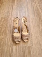 Stylo Goldene Schuhe, gr. 39, high heels, bollywood, pakistan Hessen - Bad Homburg Vorschau