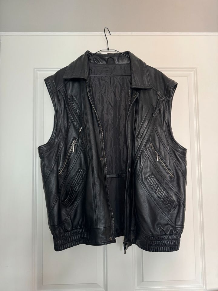 True Vintage Lederjacke / Weste schwarz in Berlin